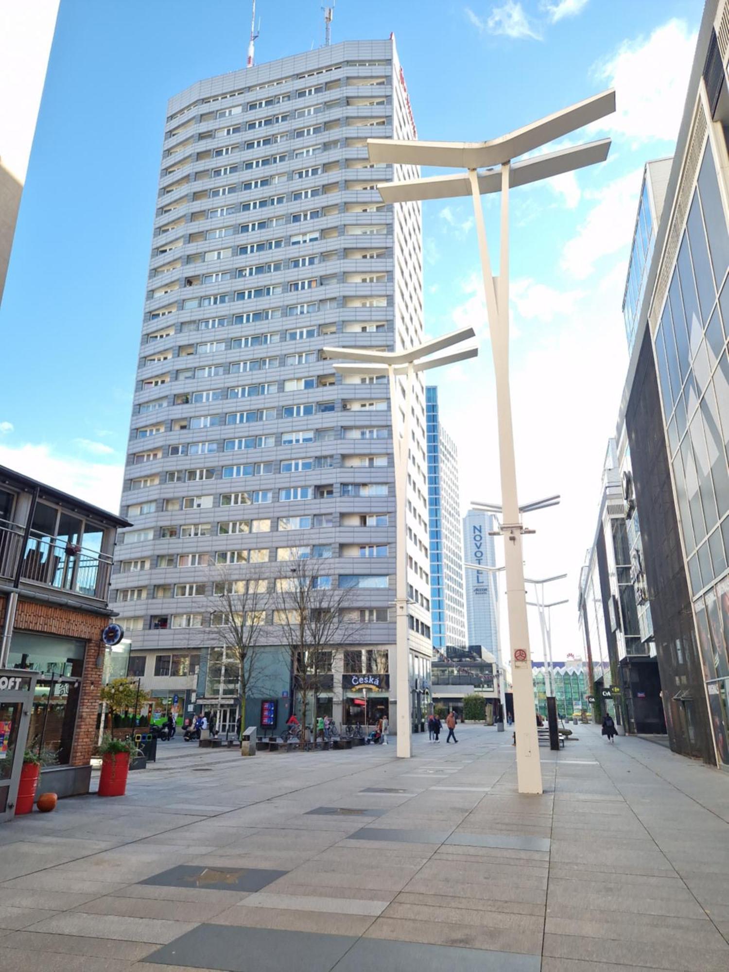 View Apartments And Rooms Warsaw Exterior photo